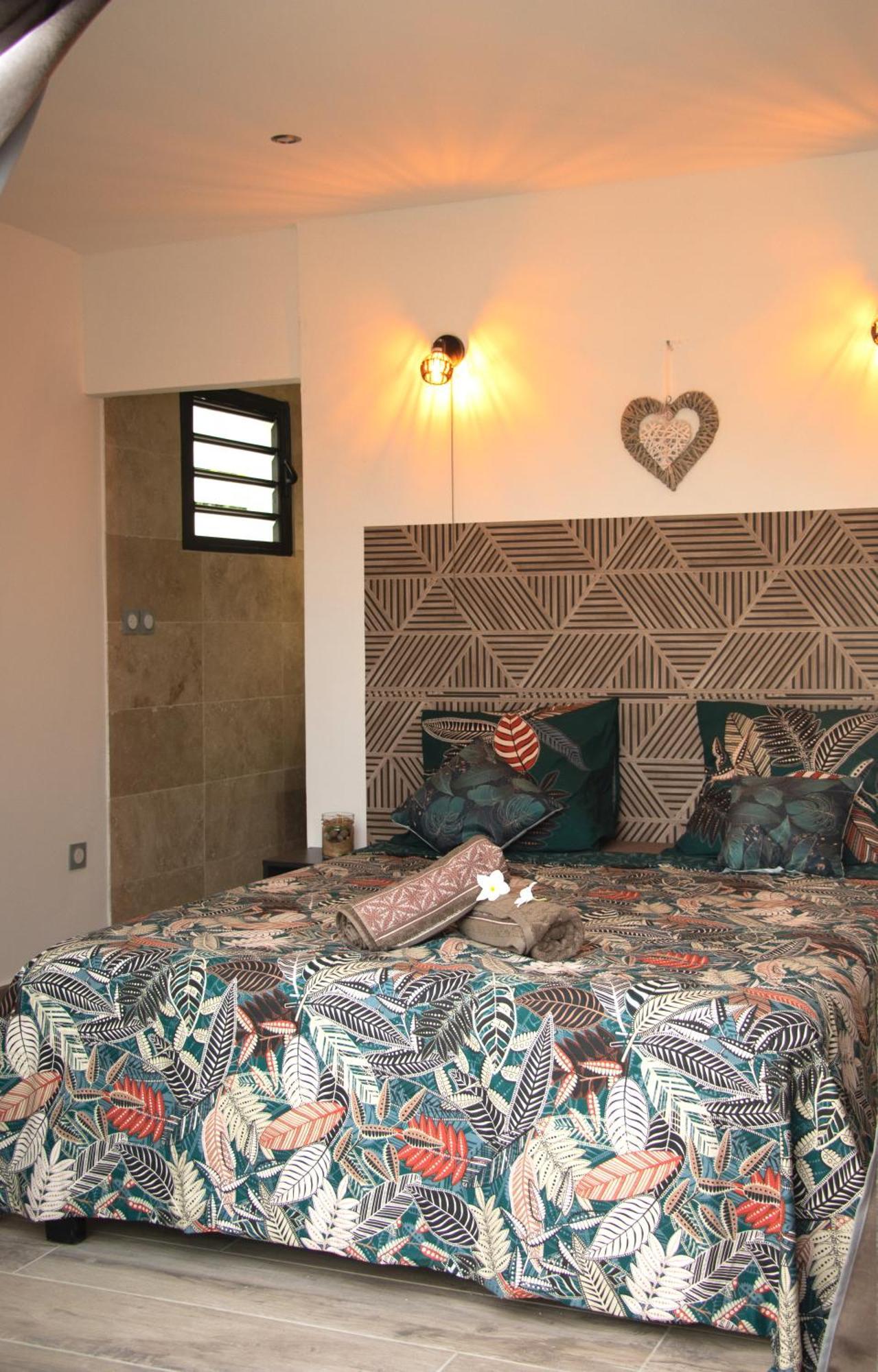 Le Beau Vallon 1- Jacuzzi Privatif Et Piscine Chauffee Partagee Saint-Benoît Dış mekan fotoğraf